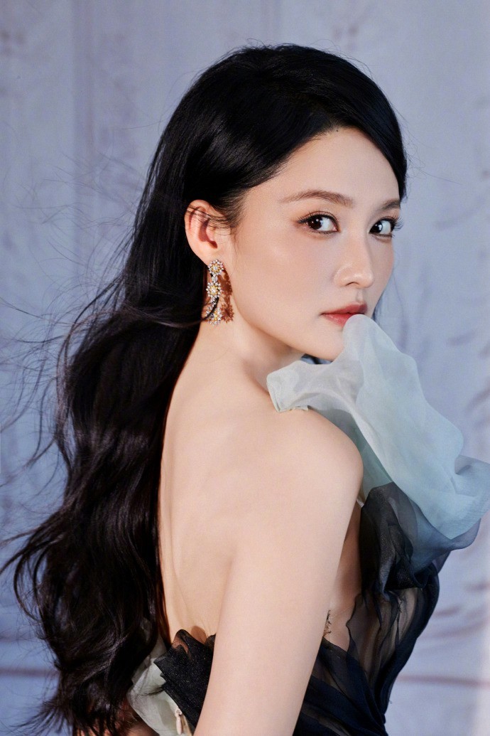 在《庆余年》的世界里，女主角的待遇，似乎总是与众不同。她或许拥有着超越常人的智慧
