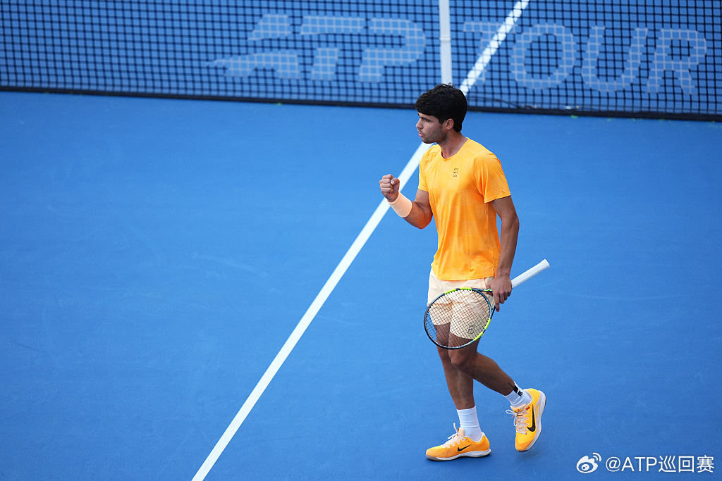 阿尔卡拉斯扳平比分💪ATP1000 迈阿密大师赛第三轮，阿尔卡拉斯次盘化解对手