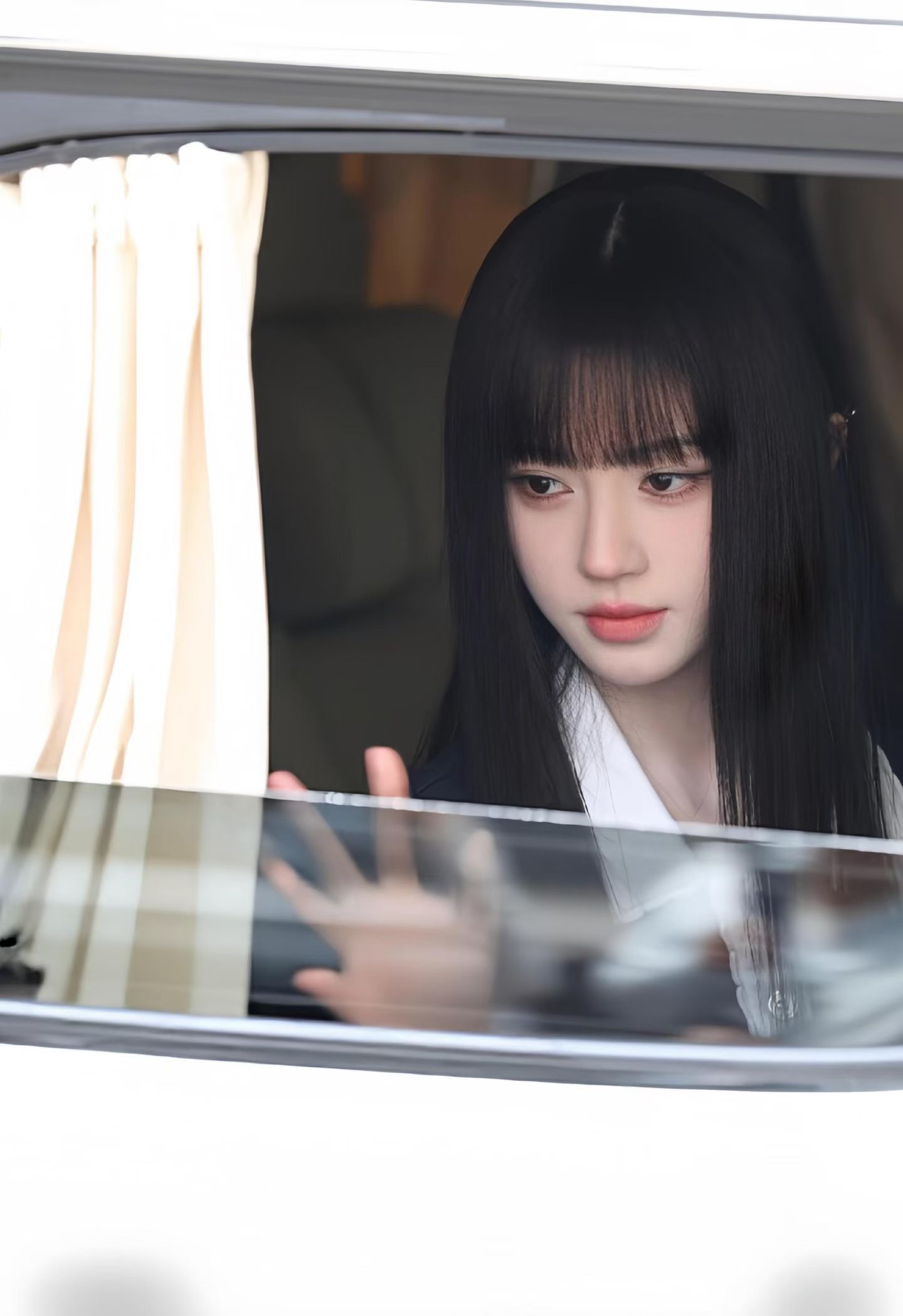 鞠婧祎 jjy鞠婧祎阿黛 “春生草木 夏为蔓枝 爱意春生 四季不止” 