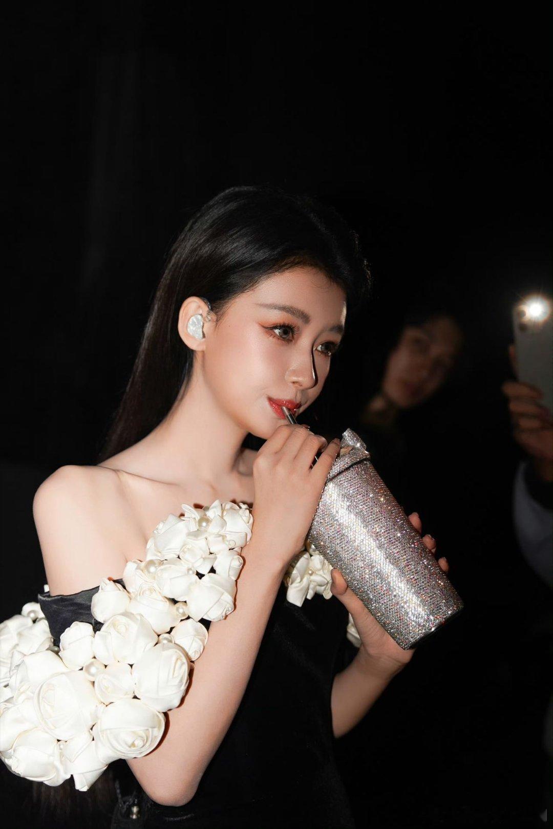 孙怡组真唱乘风2026孙怡全开麦真唱太稳了，带病还认真表演，音色好听状态在线，看