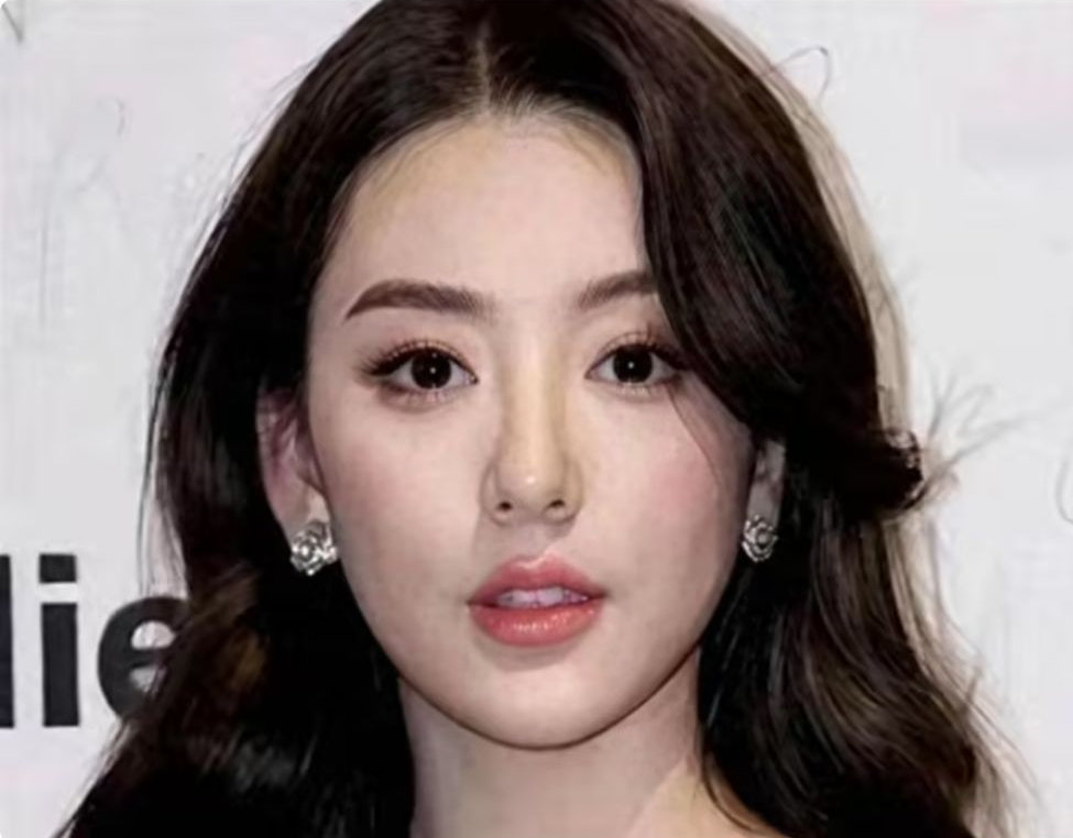 方媛迎来全网被骂，是因为她打破了，大众对豪门妻子3个刻板印象 