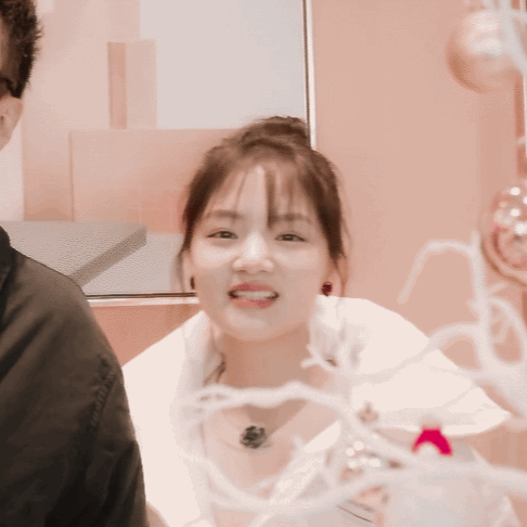 任敏的颜值……泯若众人的程度 ​​​