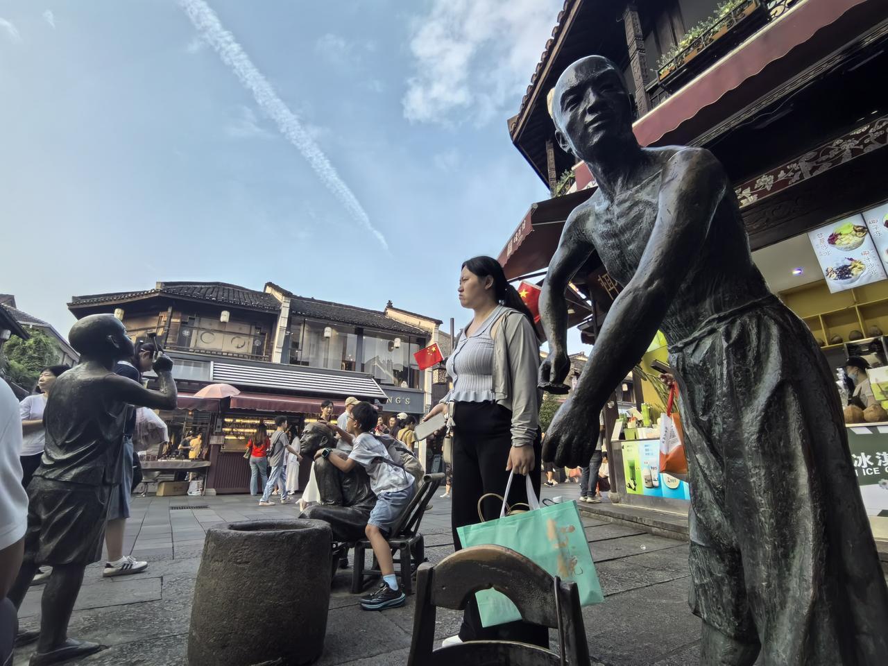 【老蒋谜艺（244）】
谜面:没求裘皮盖身上
谜目:字一
谜底:被
解读:没“求