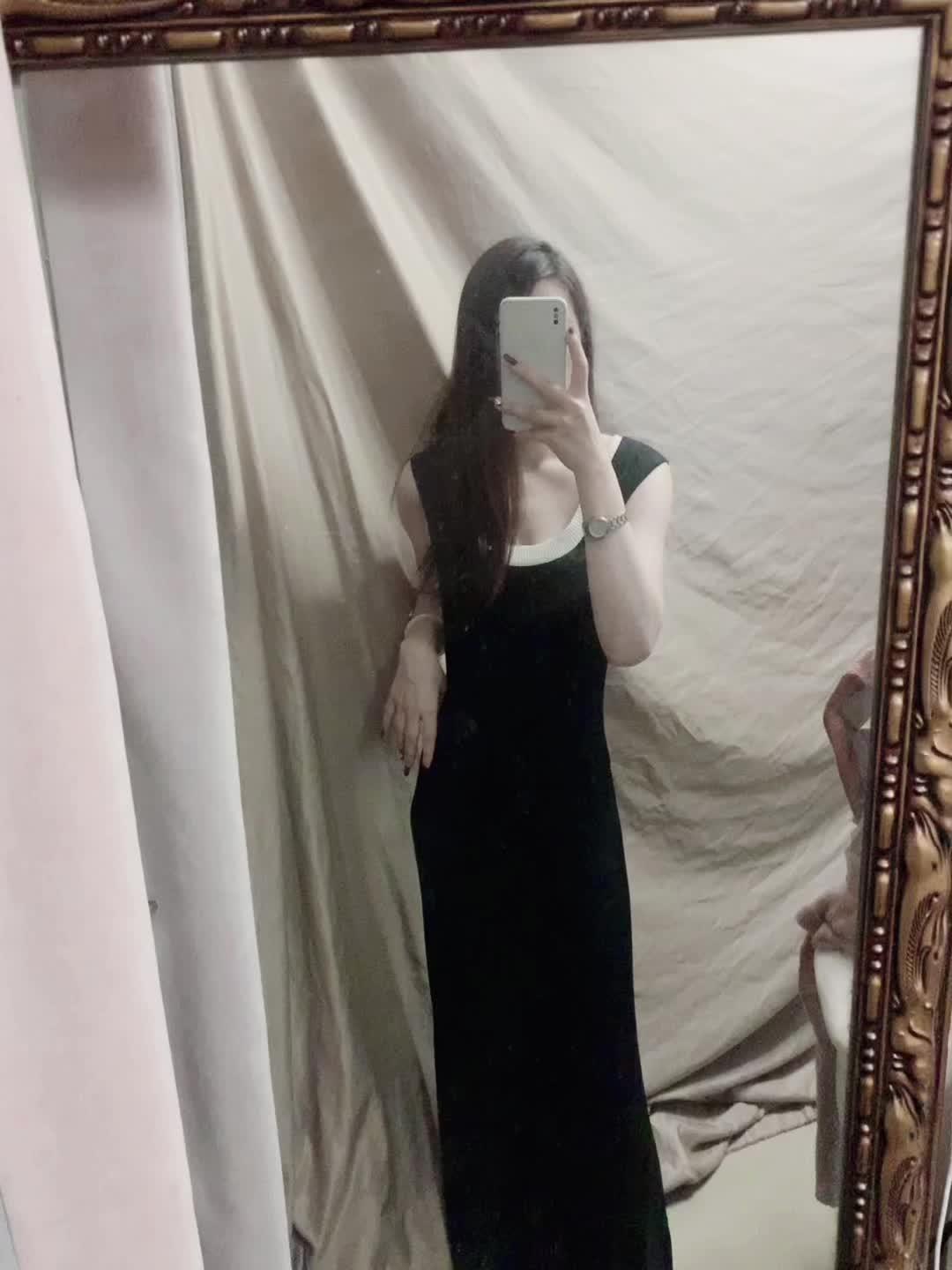 逆子今天要开家长会 特意叮嘱我要穿朴素点