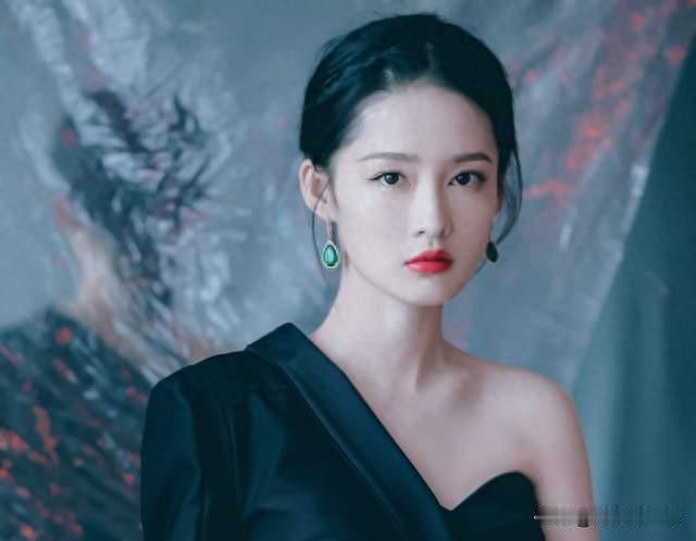 李沁无P生图流出，发腮黄牙状态差到认不出