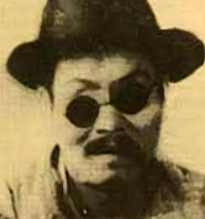 1949年，作为道士和寡妇的私生子，瞎子阿炳生前吃喝嫖赌，死后却凭一首曲子就被视