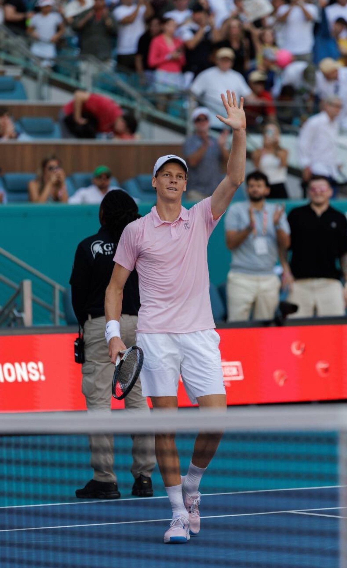 网球talking大会 迈阿密大师赛，辛纳 6-1 6-4 穆泰，大师赛取得26