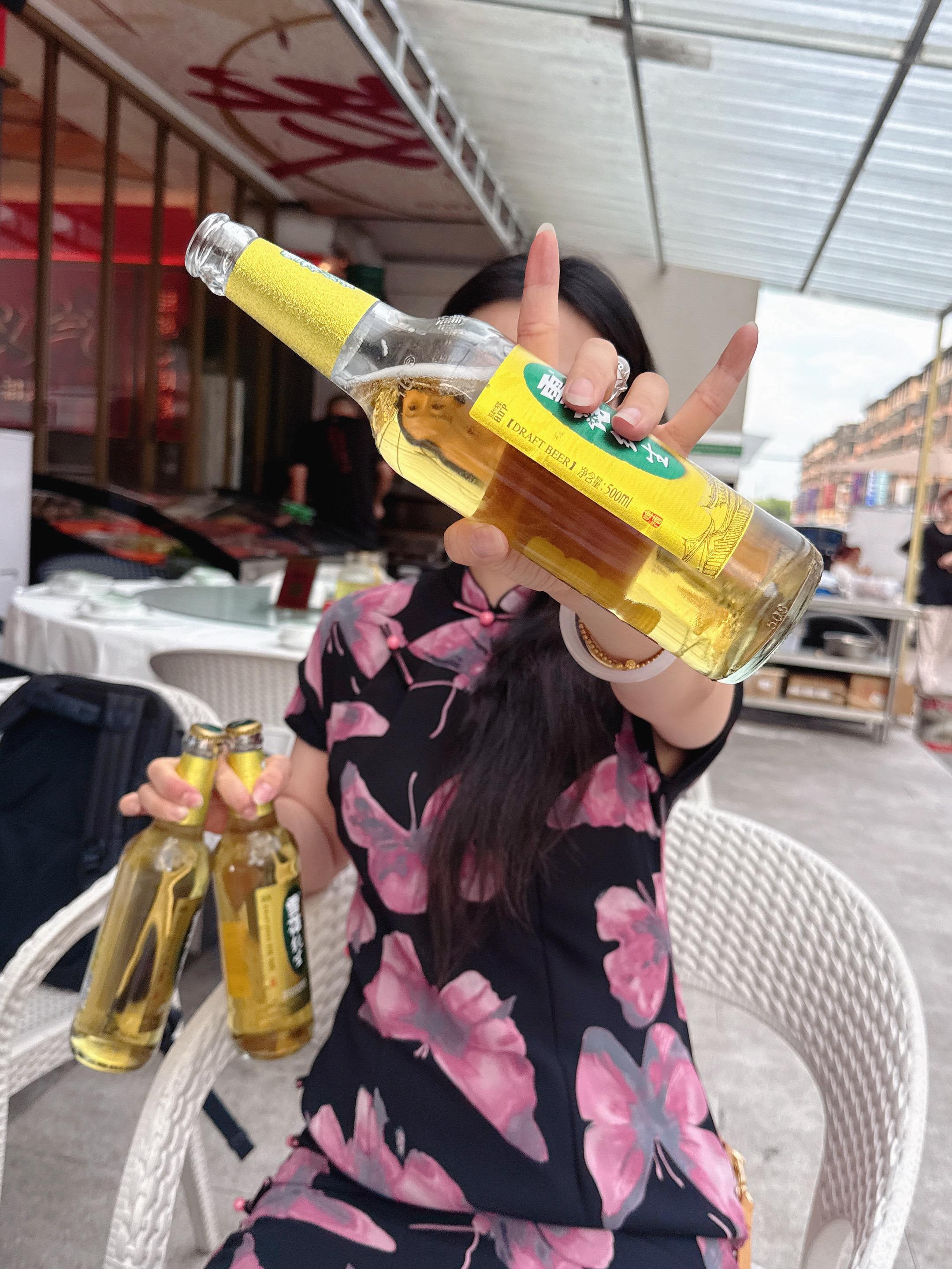 问我有没有酒瘾，拜托我天天喝，根本不给它发作的机会！酒蒙子的日常