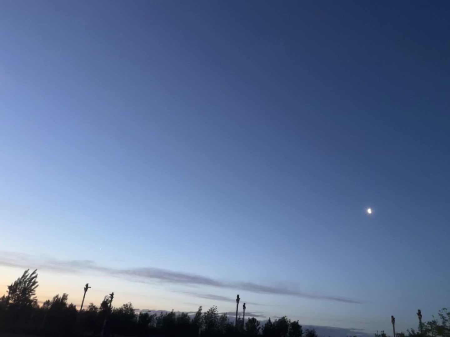 困天下之智者，不在智而在愚 一个真正爱自己的人，充满生命力的人，不会简...