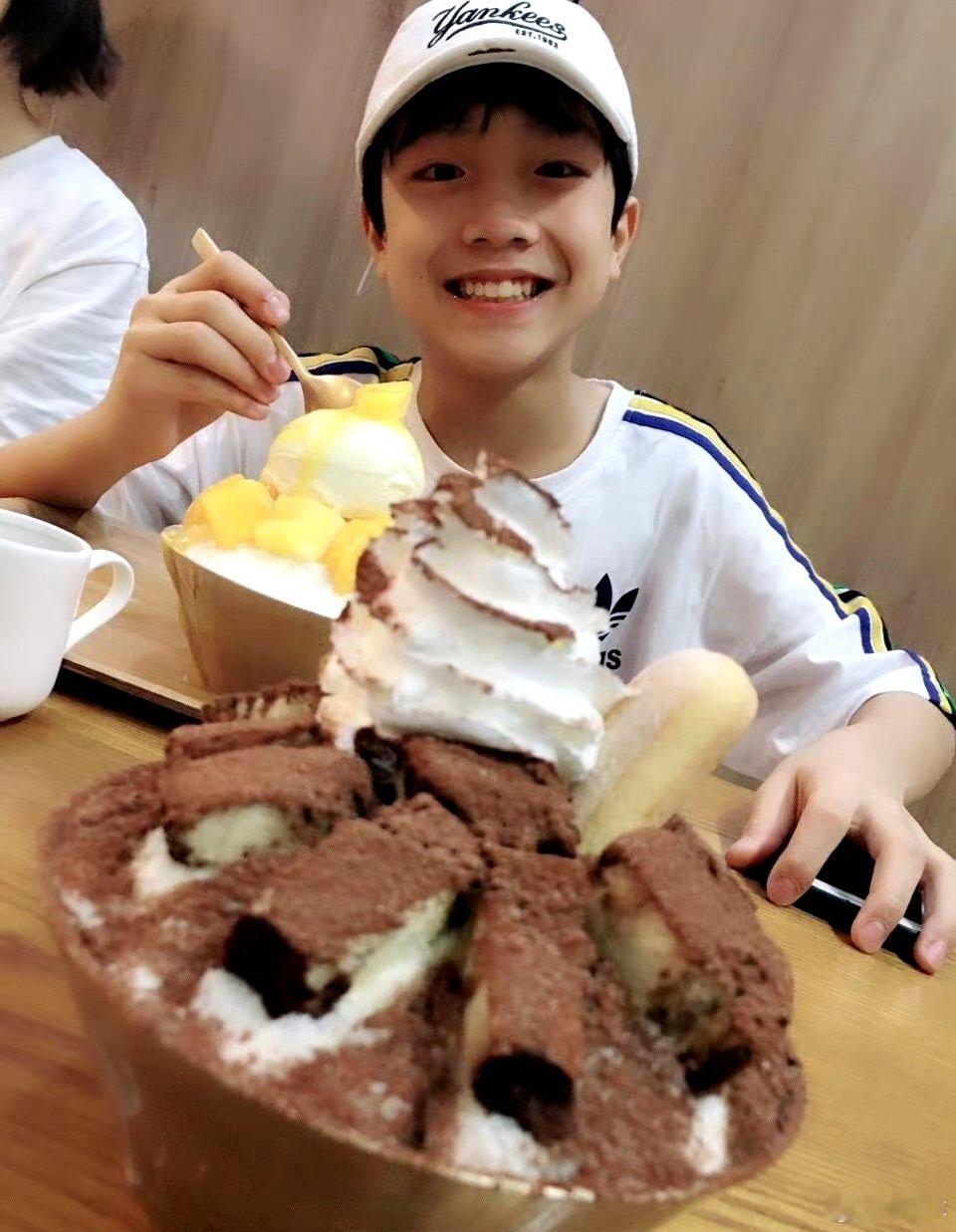 我儿子即将迎接儿童节，各位的小孩怎么过嘞