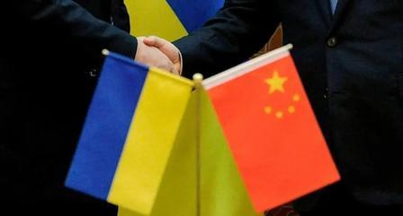 俄乌战争打了四年多！美国竟然步步挖坑算计我们？想用三场阴狠套路拖中国下水，逼迫欧