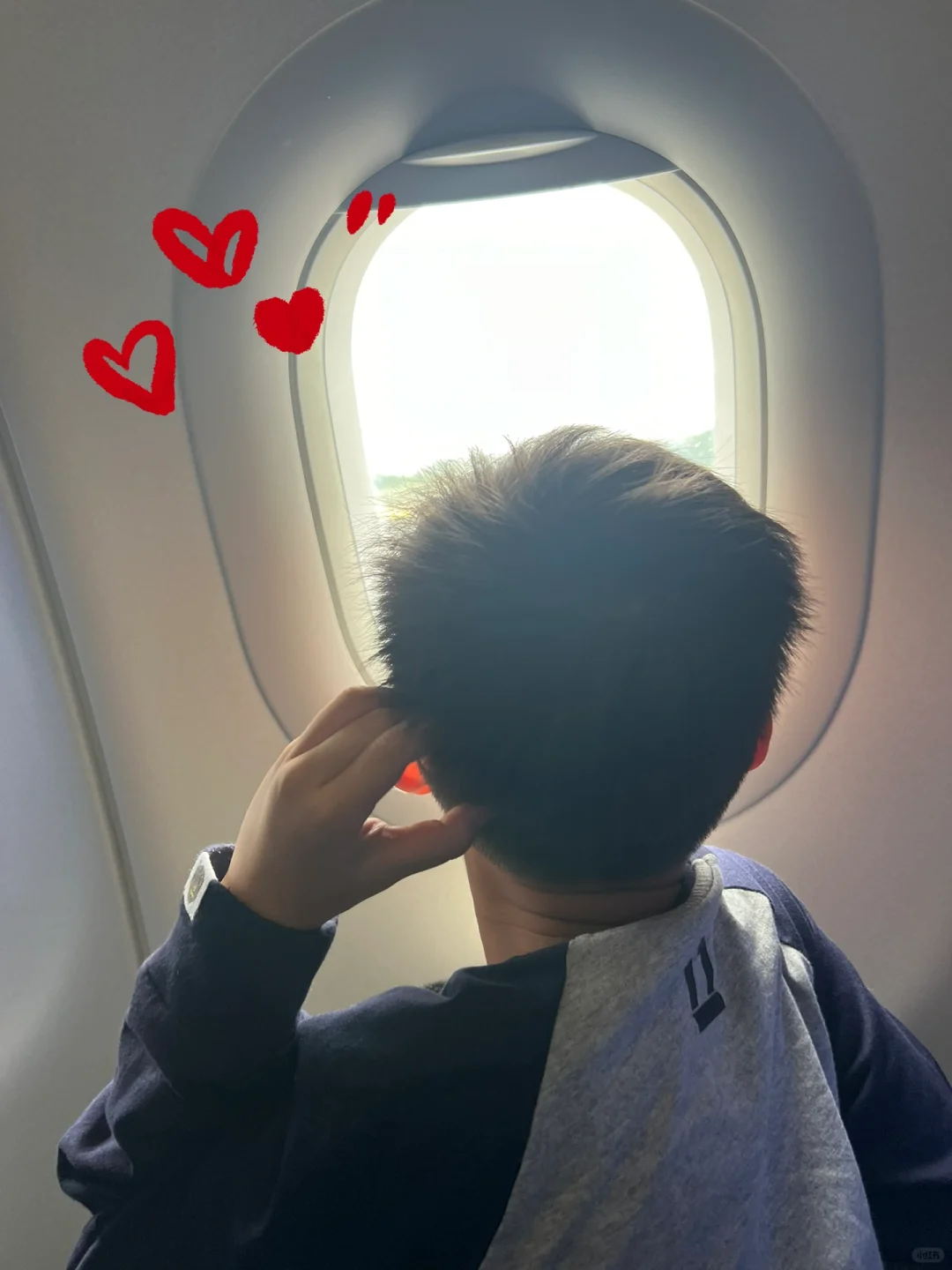 老公，国庆回来缓了好几天才缓过来，八大一小的长途旅行，每天我都在靠膏药...