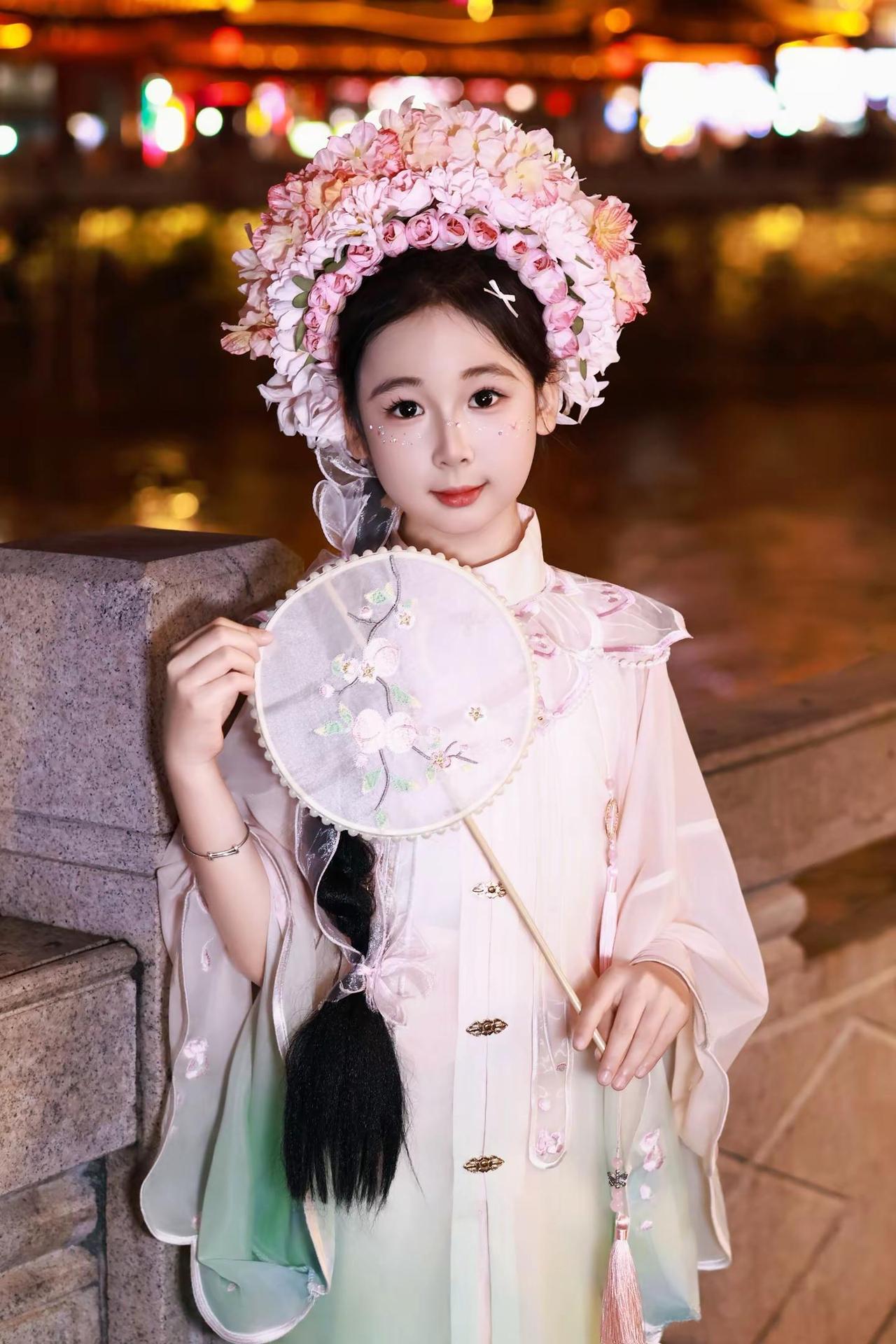 簪花小丫头