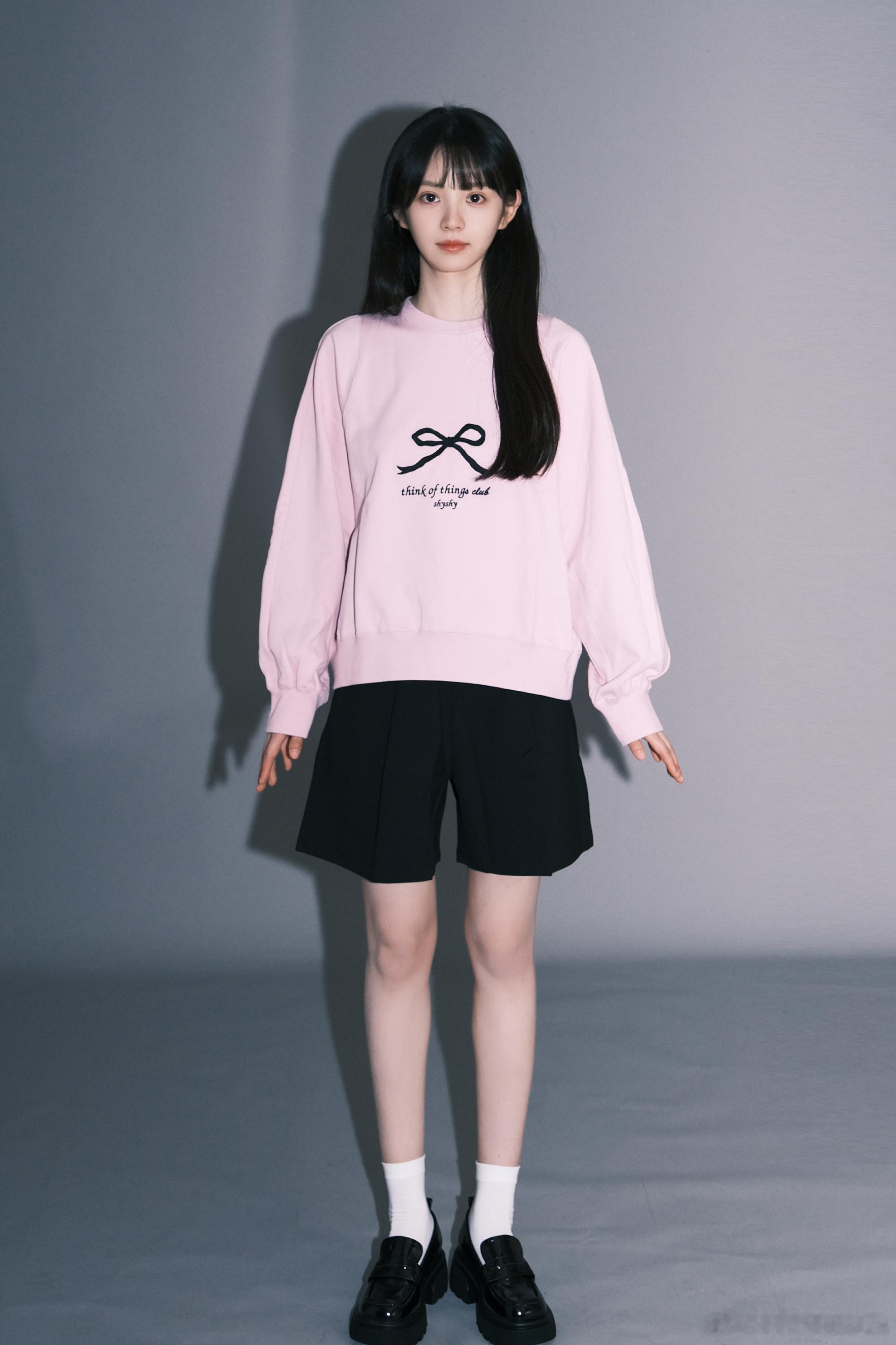田曦薇怎么洗把脸就来演林知夏了天才女友田曦薇诠释天才少女林知夏，胜在浑然天成的少