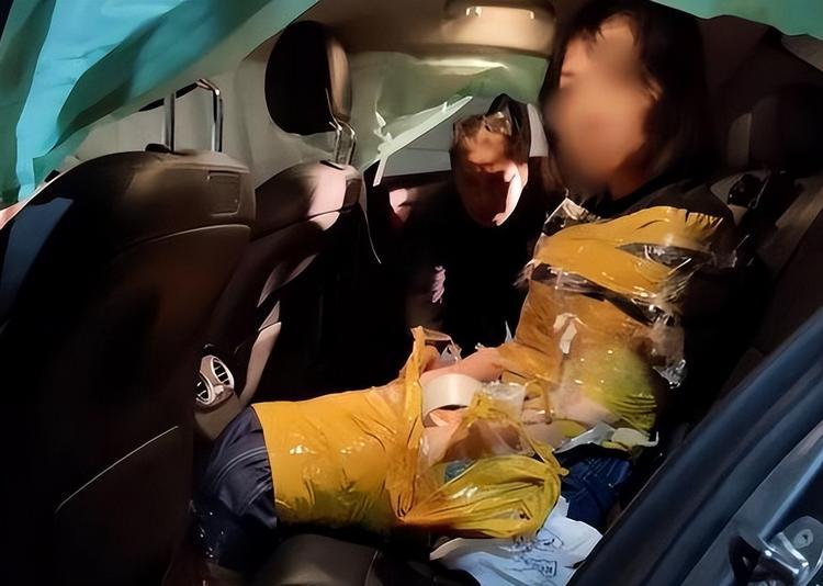 你还敢去东南亚旅游吗？
5月16日，4名泰国黑警绑架了5名中国游客，索要赎金每人