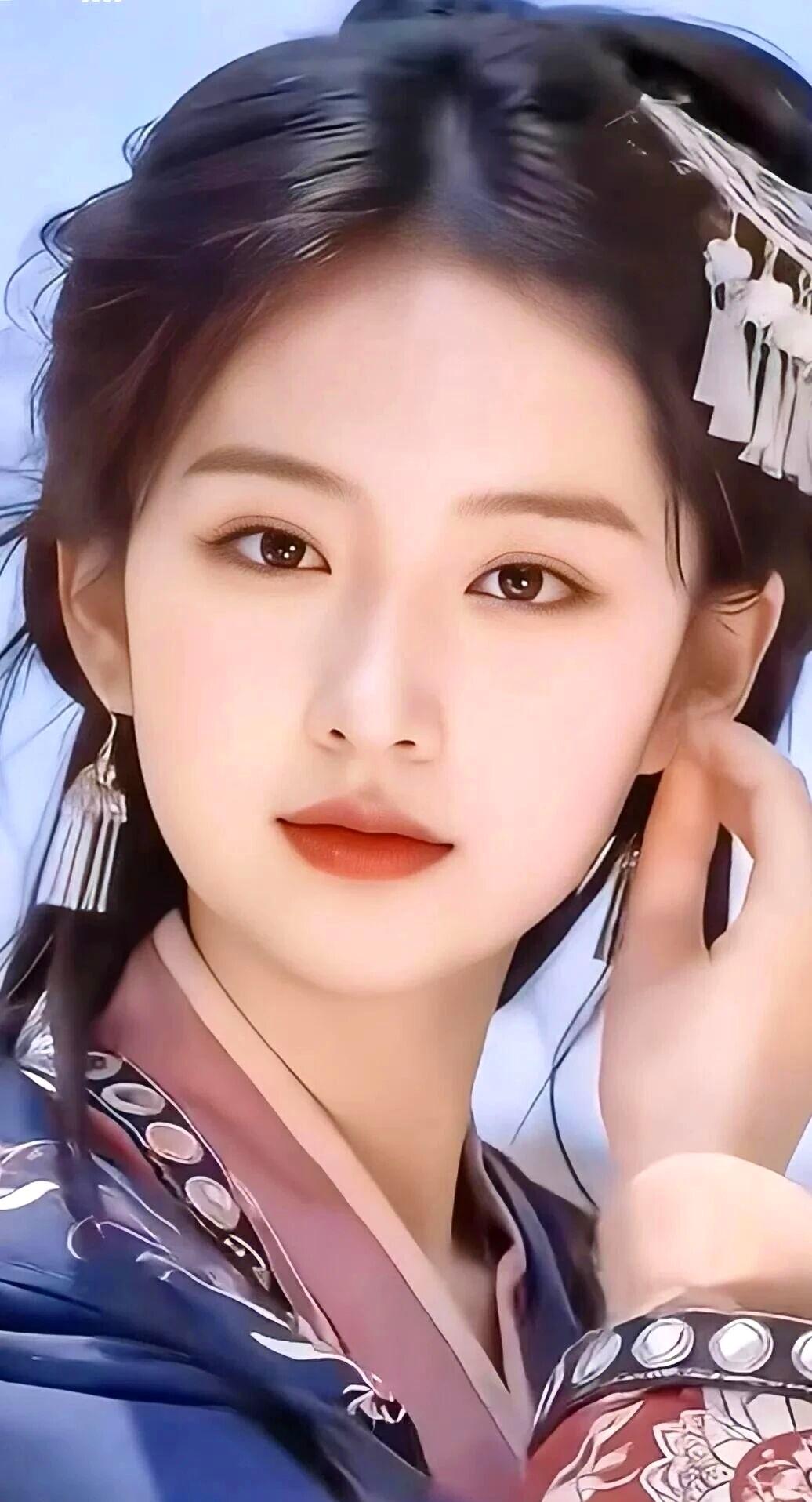 古典美人，一颦一笑间尽显东方韵味国风正当红