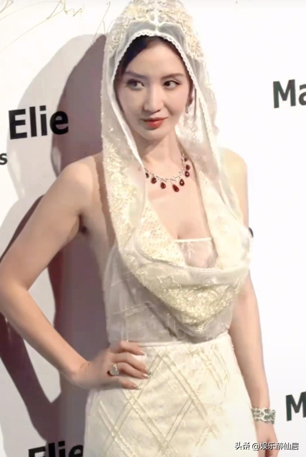 无论你们怎么怼张萌的脸，我是真的很喜欢姐姐的身材，而且她的脸也挺好看呀，并没有网