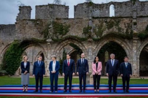 G7开了一堆“不许”给中国，日本却拿到了免罪金牌
 
G7外长会刚在法国落幕。这