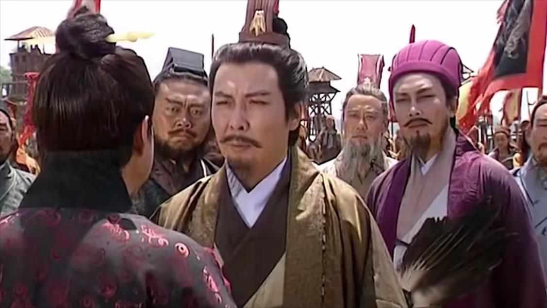 养子刘封刚死，刘备猛然惊醒：自己中计了！赵云或成最大补救措施
公元二二〇年冬天，