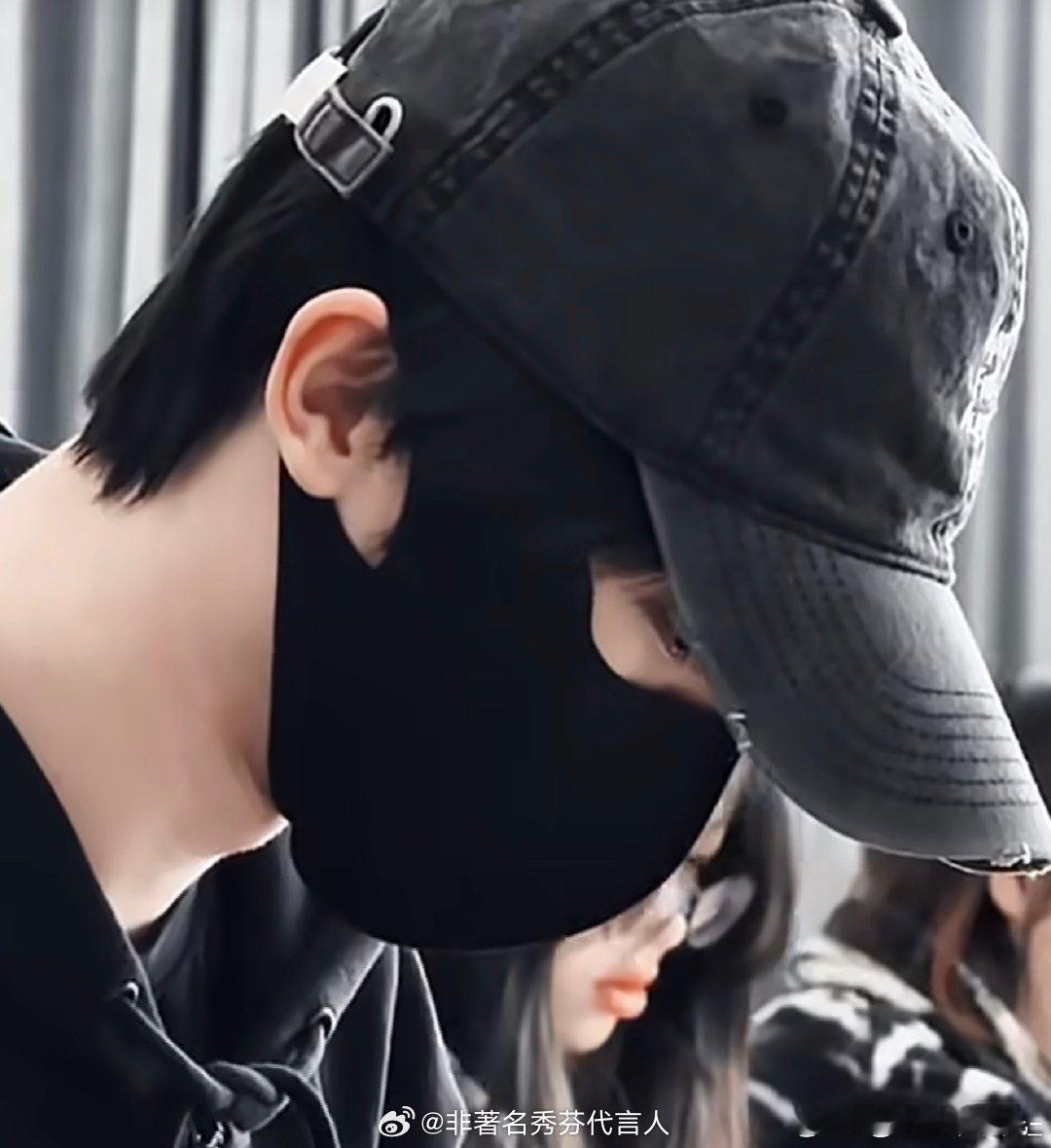 马嘉祺连上课都有高清直拍哥感好重啊，理解粉丝了 