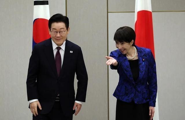 高市刚送走李在明，中方通告全世界，不会再对日本手软又让高市给装到了，作为一国首相