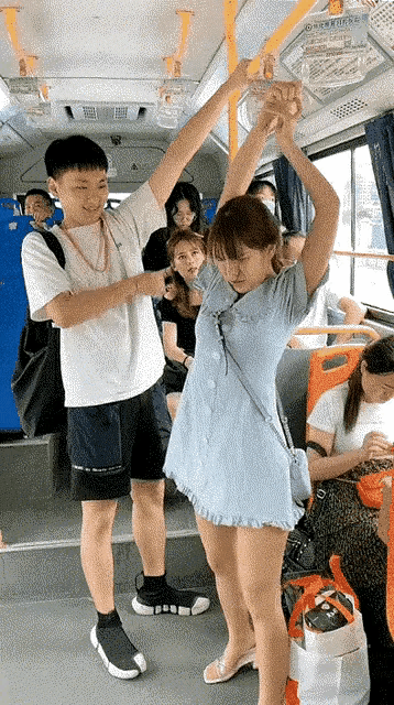 这下火出圈了