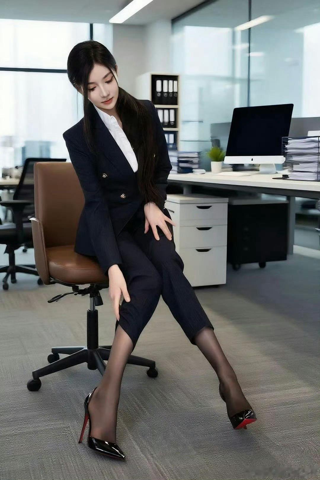 秘书的日常 ​​​