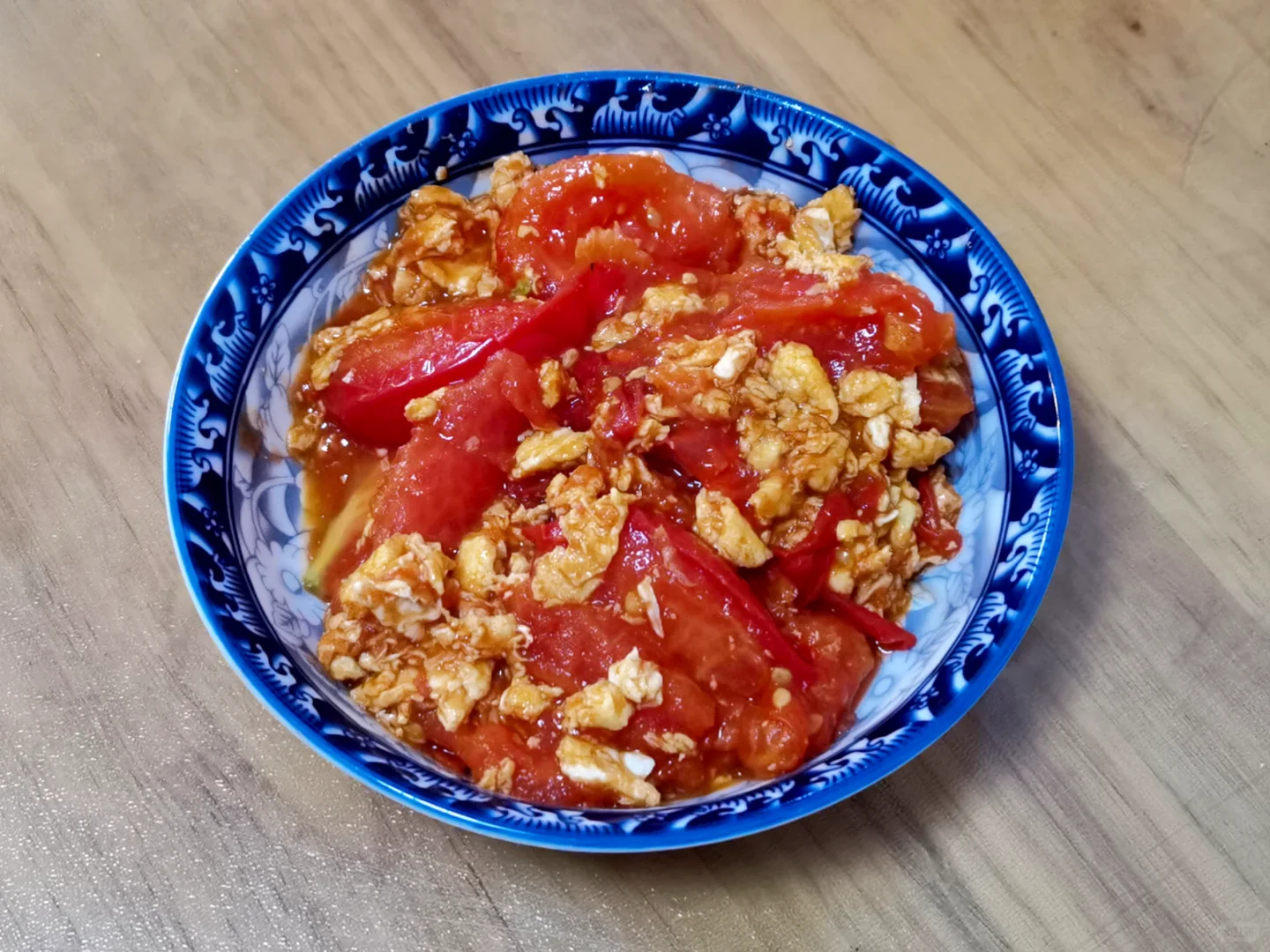 你以为吃的是素菜其实全是油脂 很多素菜超级吸油的。。实际上真正健康的素菜我认为就