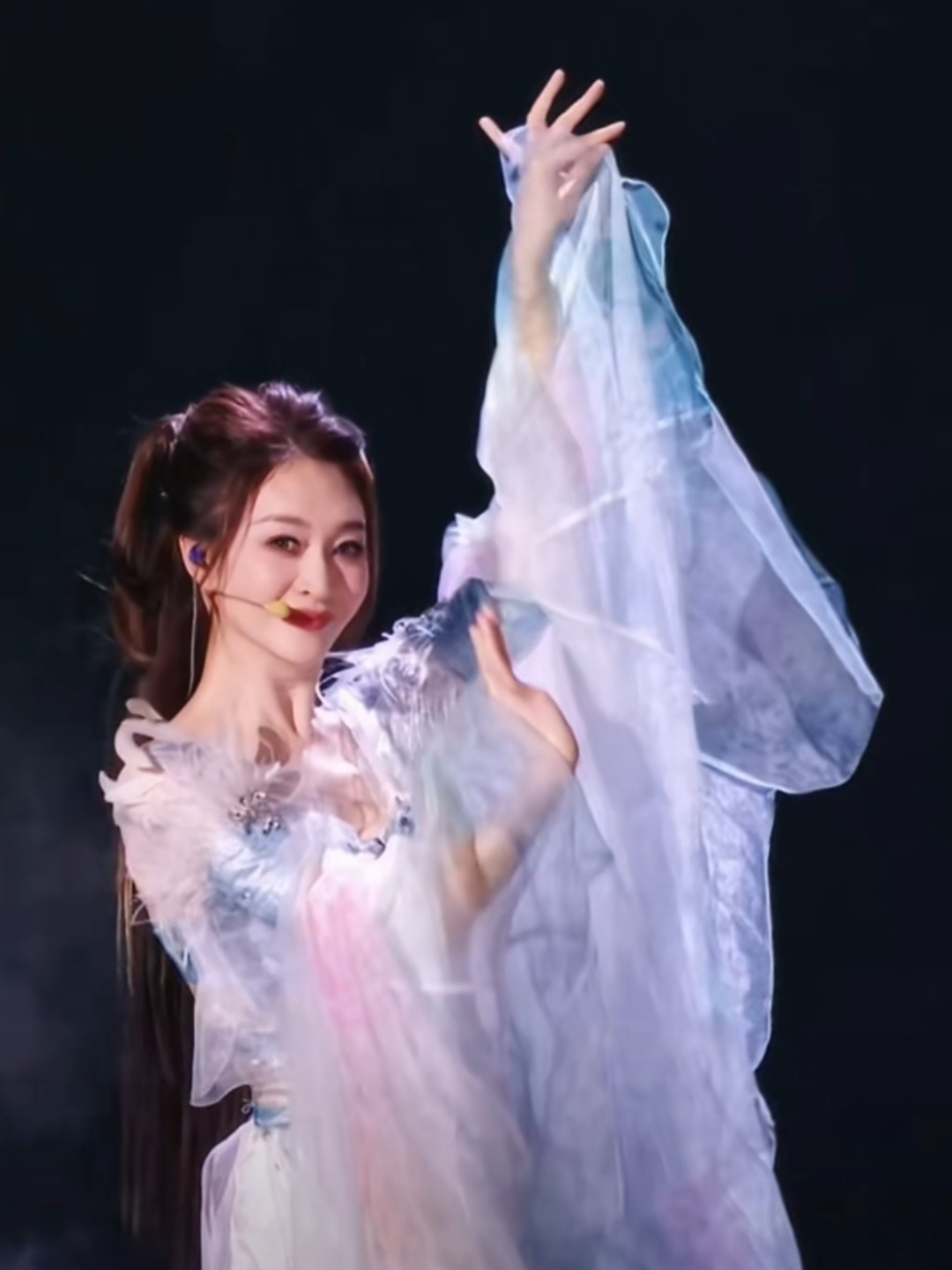 惊鸿一面李小冉真的是美神降临！ 