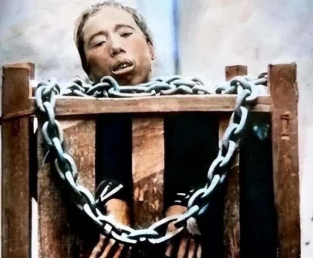 1864年11月，年仅16岁的太平天国幼主洪天贵福被押赴刑场处决，他在来的囚车上