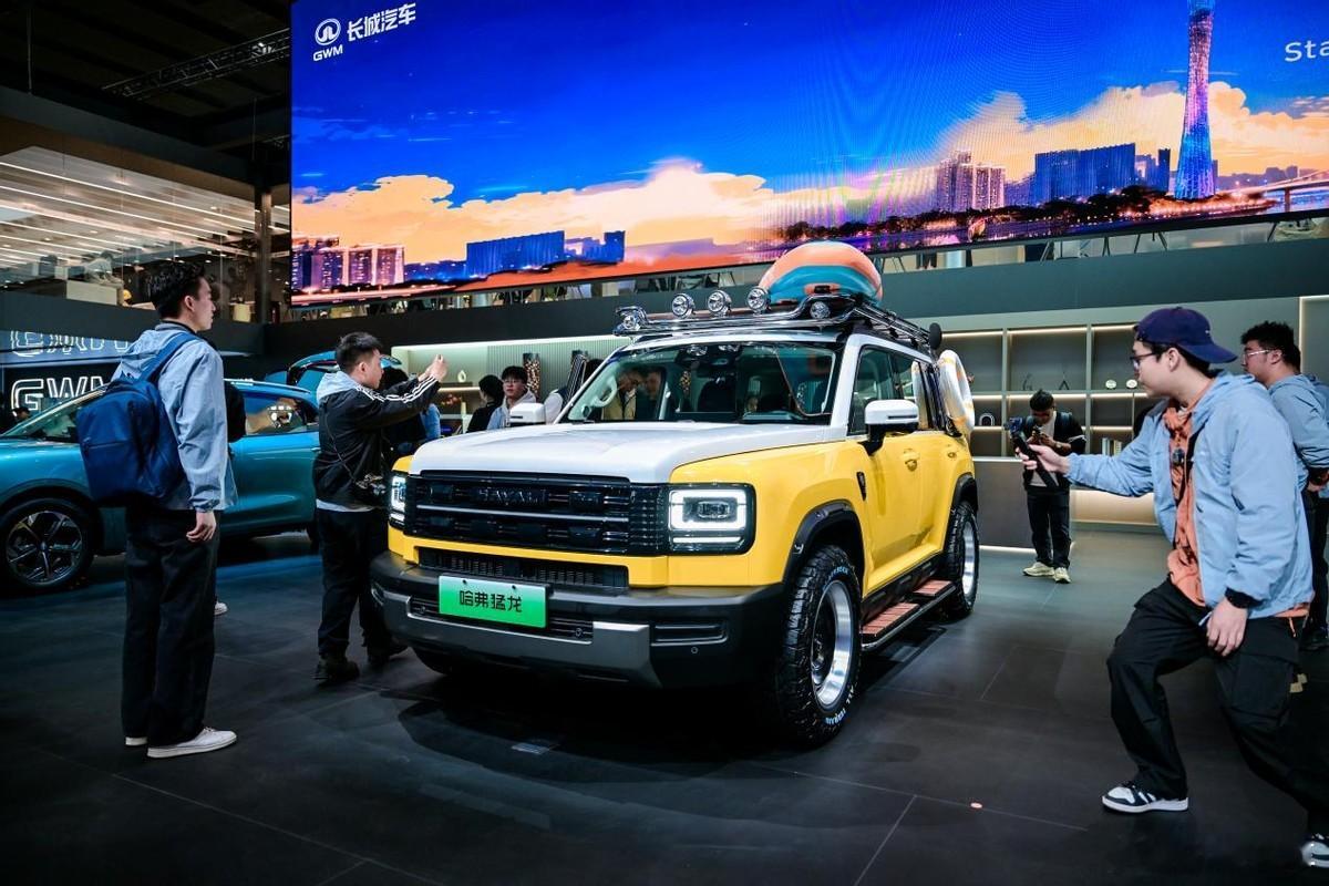 讲真，哈弗的这份“棱角”，能否在红海中割开一条新路？广州车展4.1馆里， 展台被