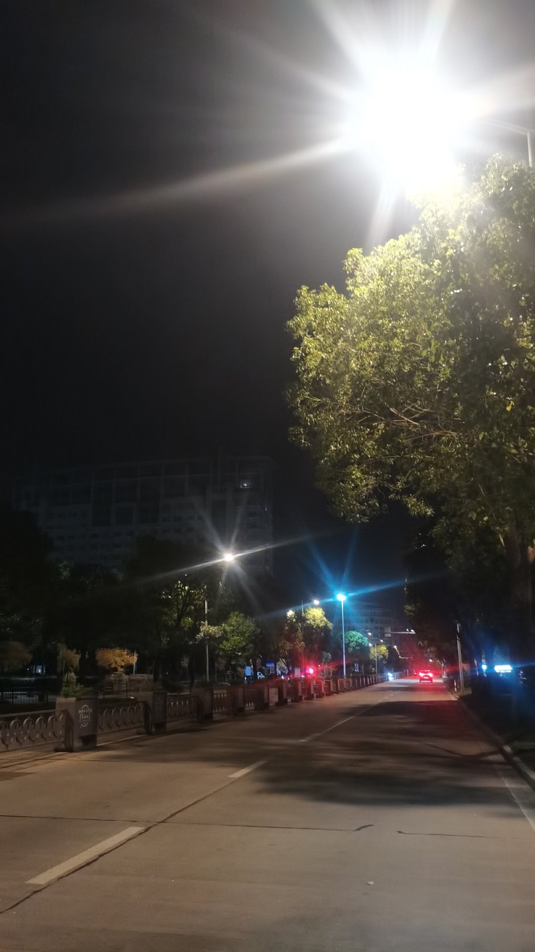 睡不着 