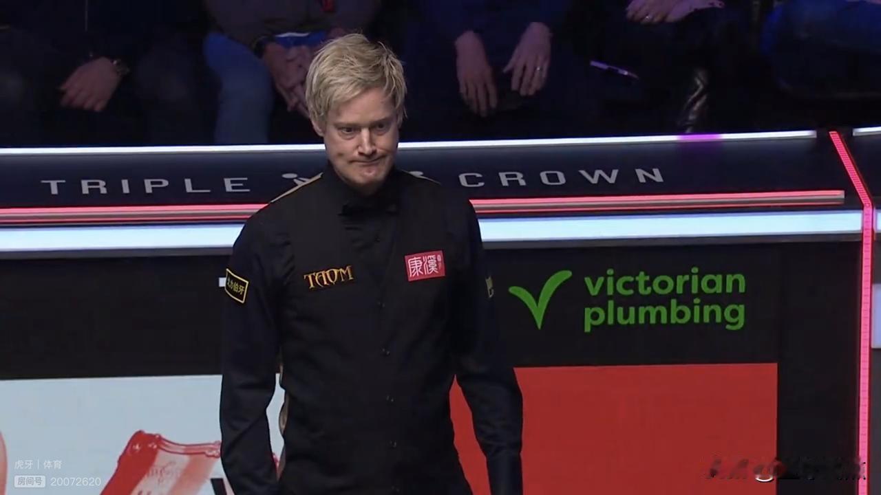 经过三个小时的较量，特鲁姆普6-3战胜尼尔.罗伯逊率先晋级英锦赛决赛。

第九局