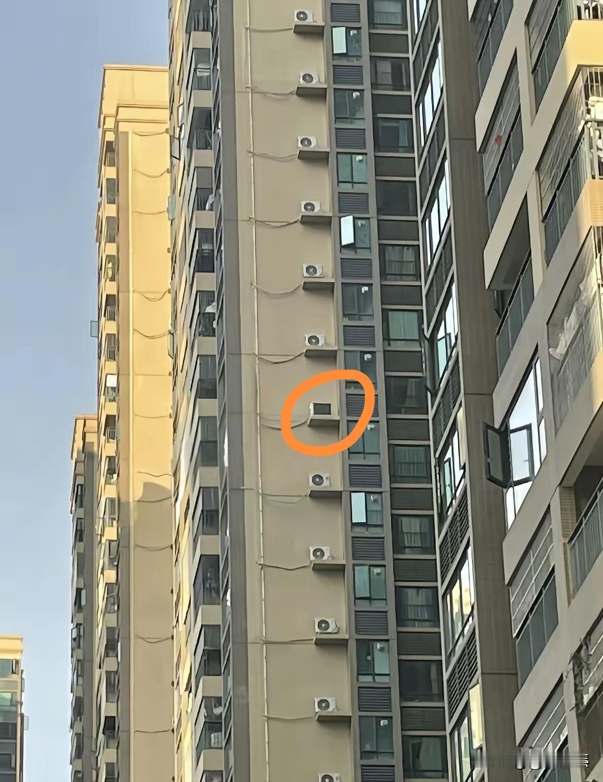 这装空调的师傅，真是会干活，这空调还能正常制冷吗？