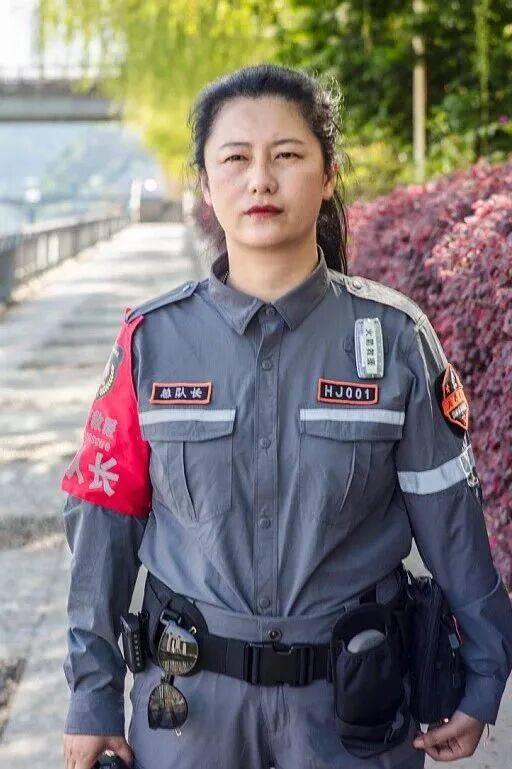 最飒民间女队长！关掉盈利店铺全职救人，四年奔赴百场险情，用热爱扛起万家平安
 