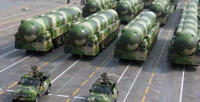 俄罗斯专家一句话炸了锅：“中国核武追上俄罗斯要10年，海军硬刚美国还得25年！”