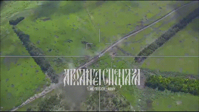 在扎波罗齐方向，俄军空降兵发现乌军豹式坦克，于是发射柳叶刀自杀无人机进行袭击，简