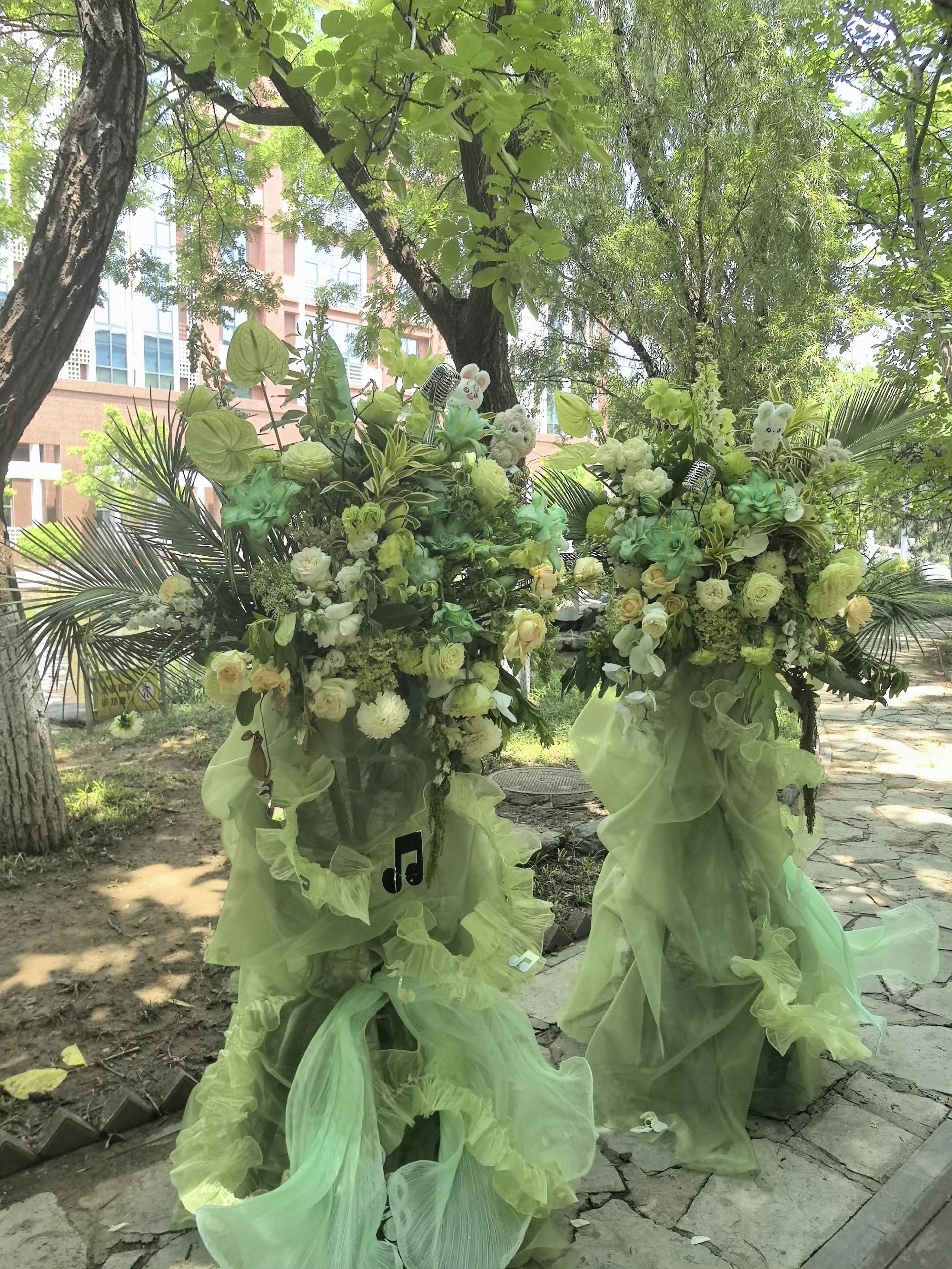 贺峻霖毕业典礼峻霖毕业快乐呀～我们不留遗憾