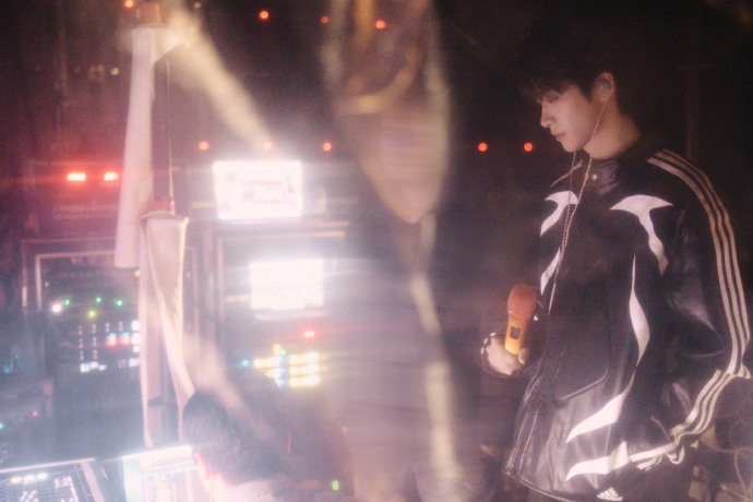 梓渝回看南京vlog 梓渝南京站的音乐之旅  梓渝南京站的音乐之旅，梓渝回看南京