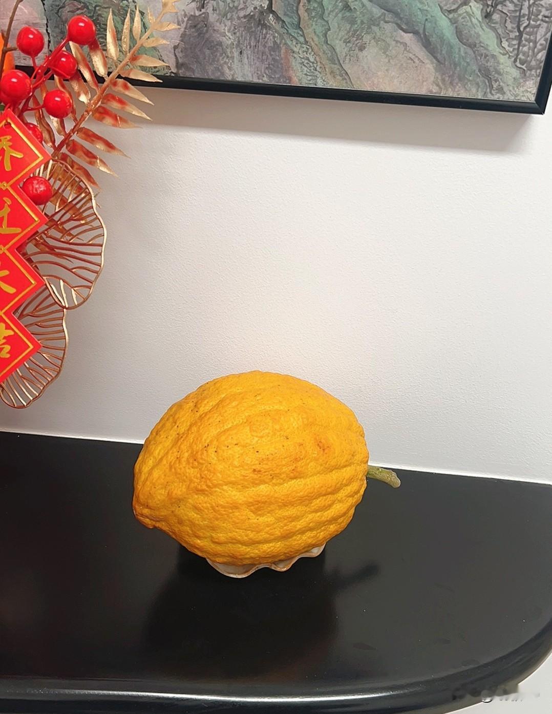 人到中年才发现：
一个人活着，还是傻一点好，不能太精明，太通透，要有纯感力才行。