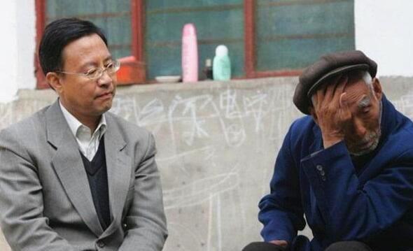 1949年杨虎城惨遭杀害，孙子半个世纪后揭开幕后真凶身份，祝他能长寿到一百一十岁
