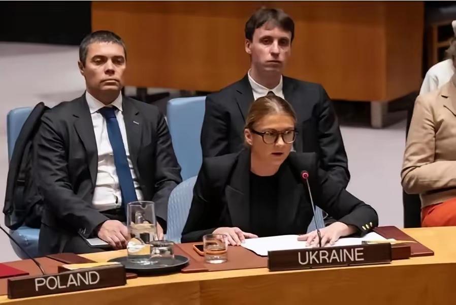 美提议的战略图
     在特朗普抛出二十八点建议后，各方势力陆续行动起来，相继