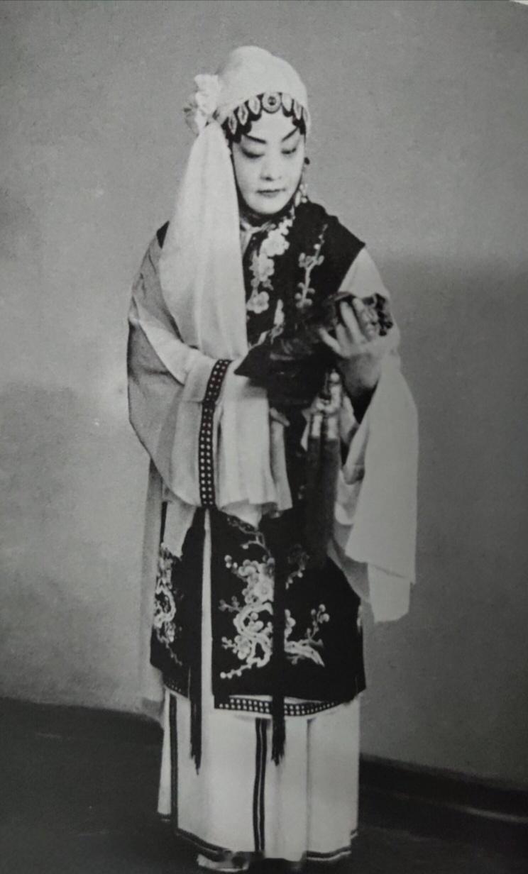 京剧《锁麟囊》（程砚秋）中央电台1954年实况录音（春秋亭开始、戏改薛老师版）程