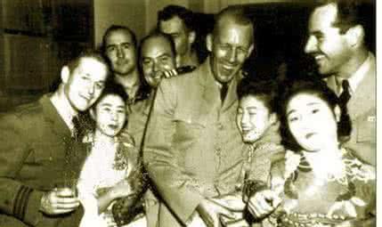 1950年，日本社会的混乱局面让人难以想象。就在这个时候，日本政府成立了一个鲜为