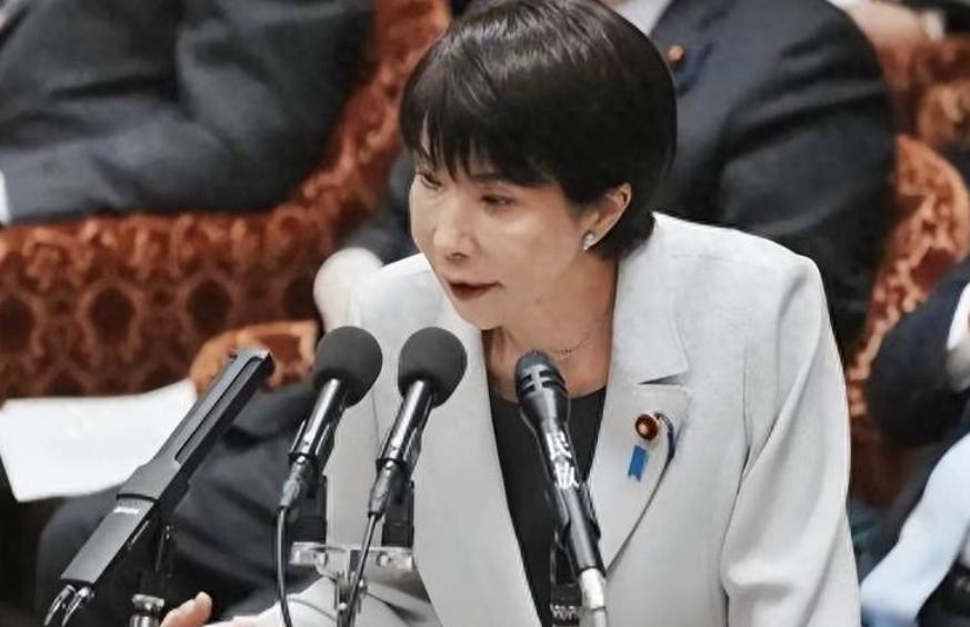 让人没想到的是，中日这次冲突倒是让韩国捡了大便宜，韩国旅游部长宣布要做好承接中国