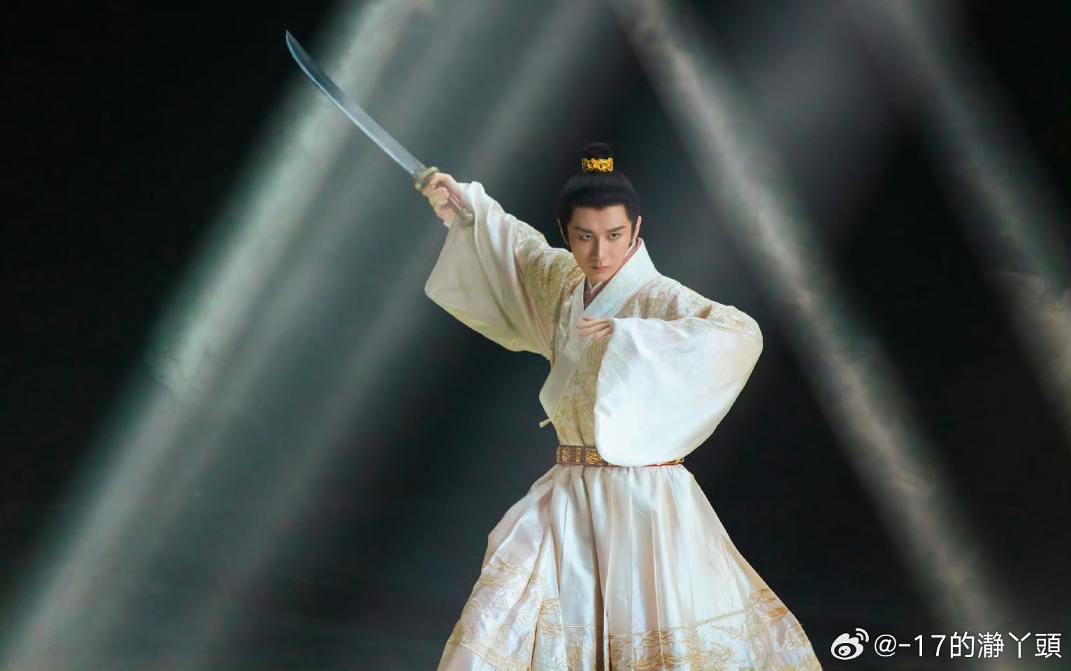 成毅长安二十四计cy成毅谢淮安你就像是我生命中的光芒，陪我走过了漫漫长夜。成毅｜