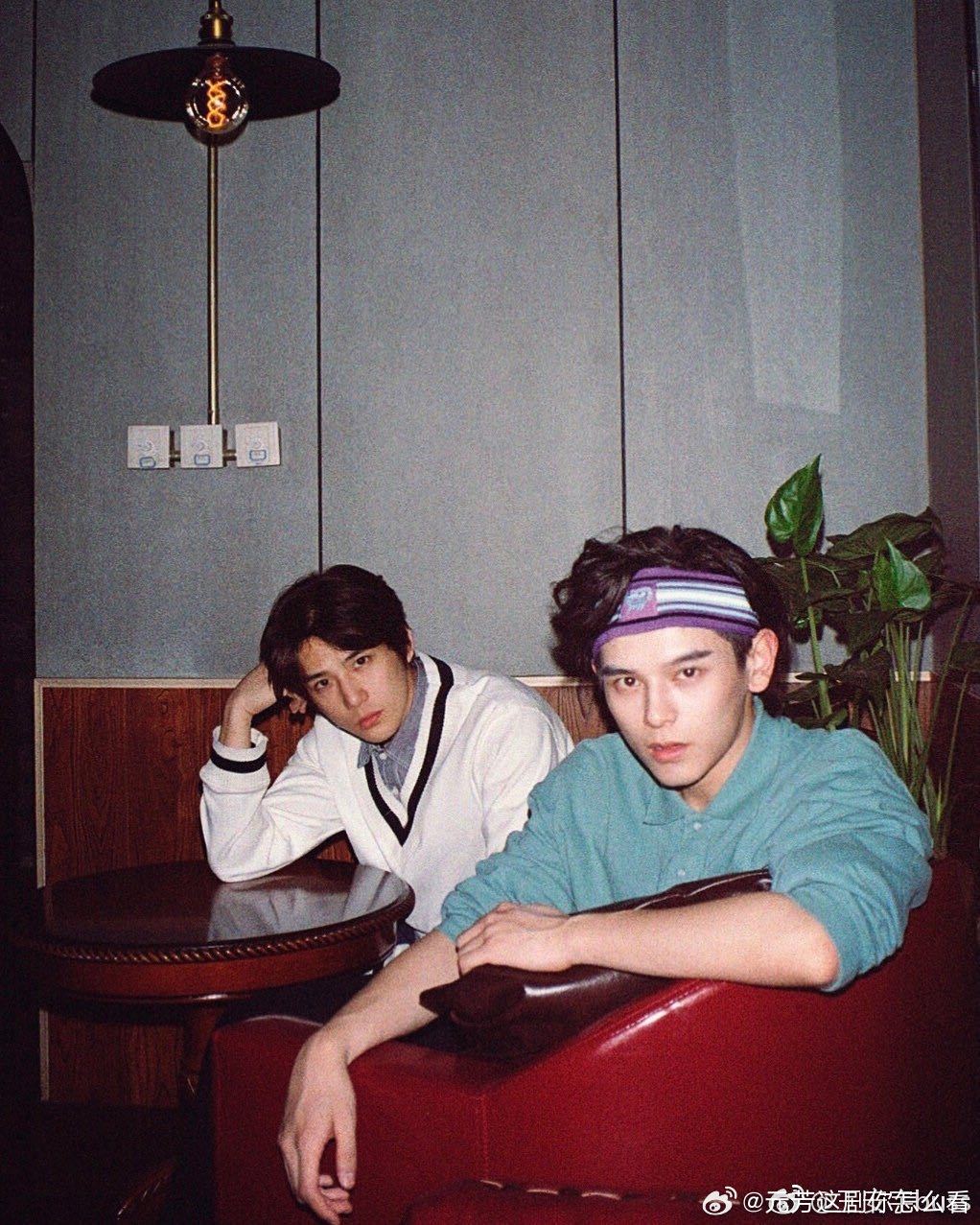 王安宇姚弛时隔8年同台王安宇姚弛官宣新综 八年，足以改变很多事，但有些东西没变—