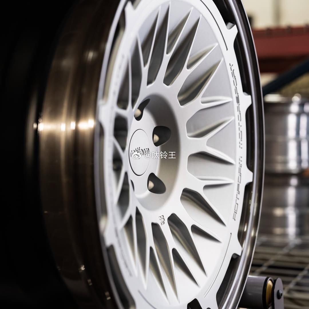 复古竞技美学｜Rotiform RCE‑A多片锻造Rotiform RCE‑A多