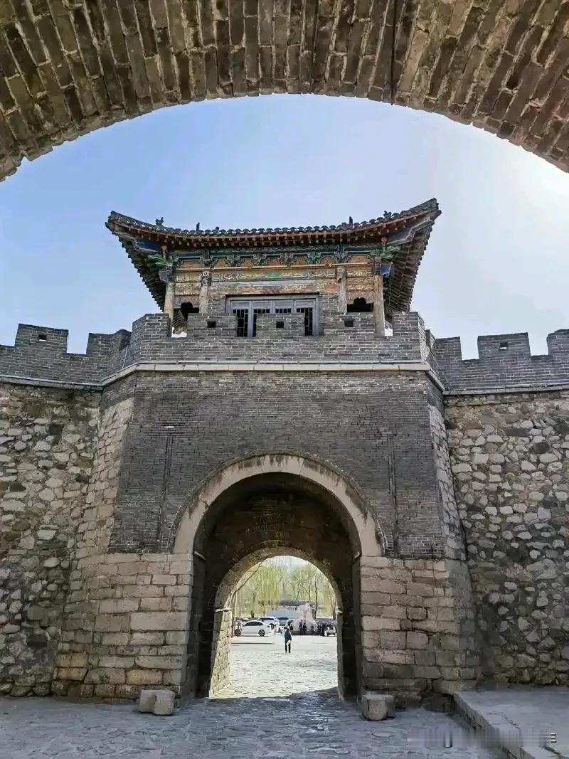 作为联合国认证的千年古县和中国历史文化名县，井陉是座满是底蕴的文化古城。它秦时置