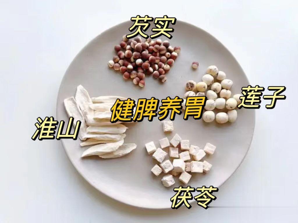 孩子常喝两碗汤，健脾消食胃口好！
小孩子不用吃太多补品，但是一定要把脾胃养好，脾